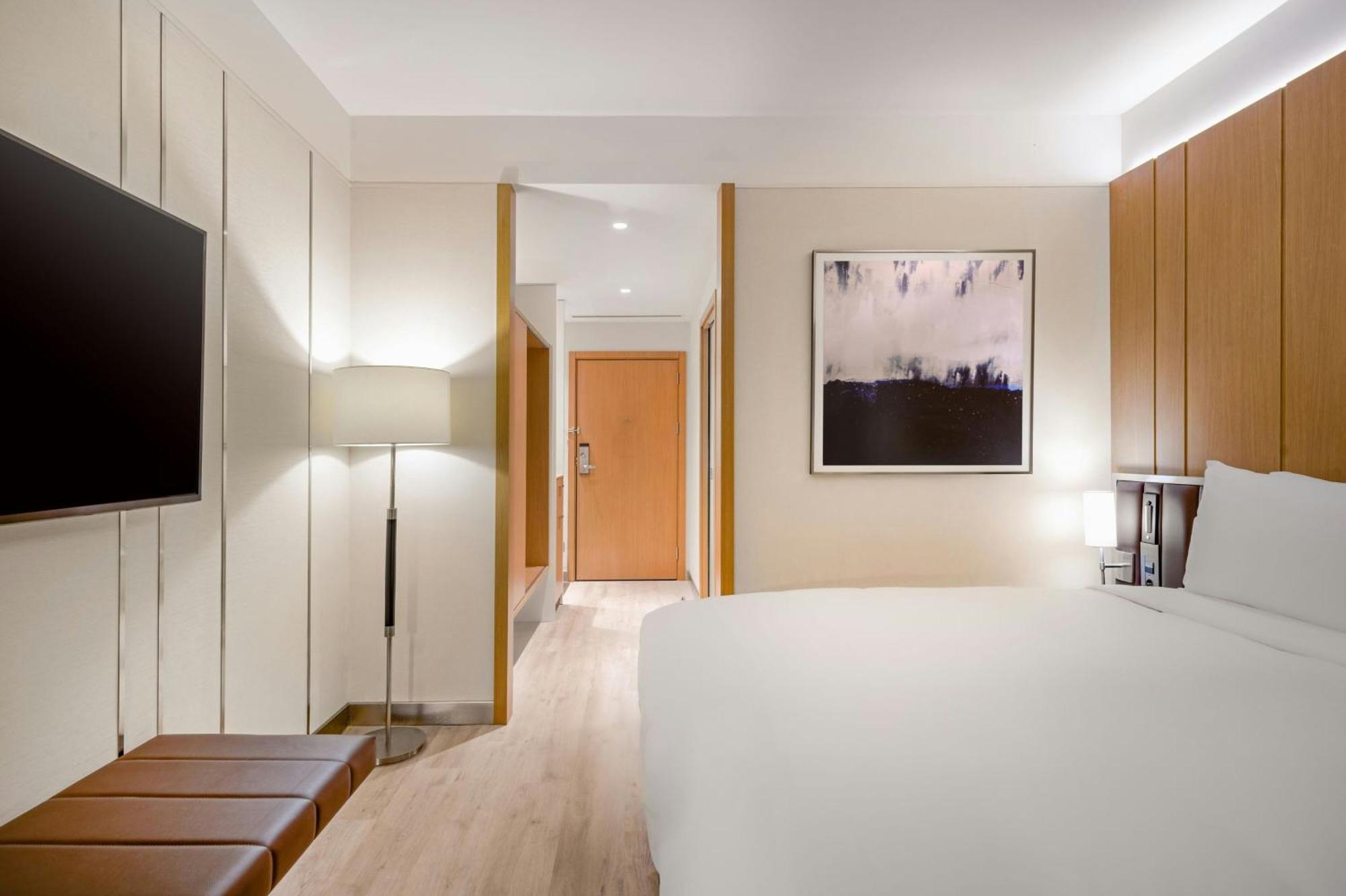 Ac By Marriott 4* Saint-Julien-en-Genevois